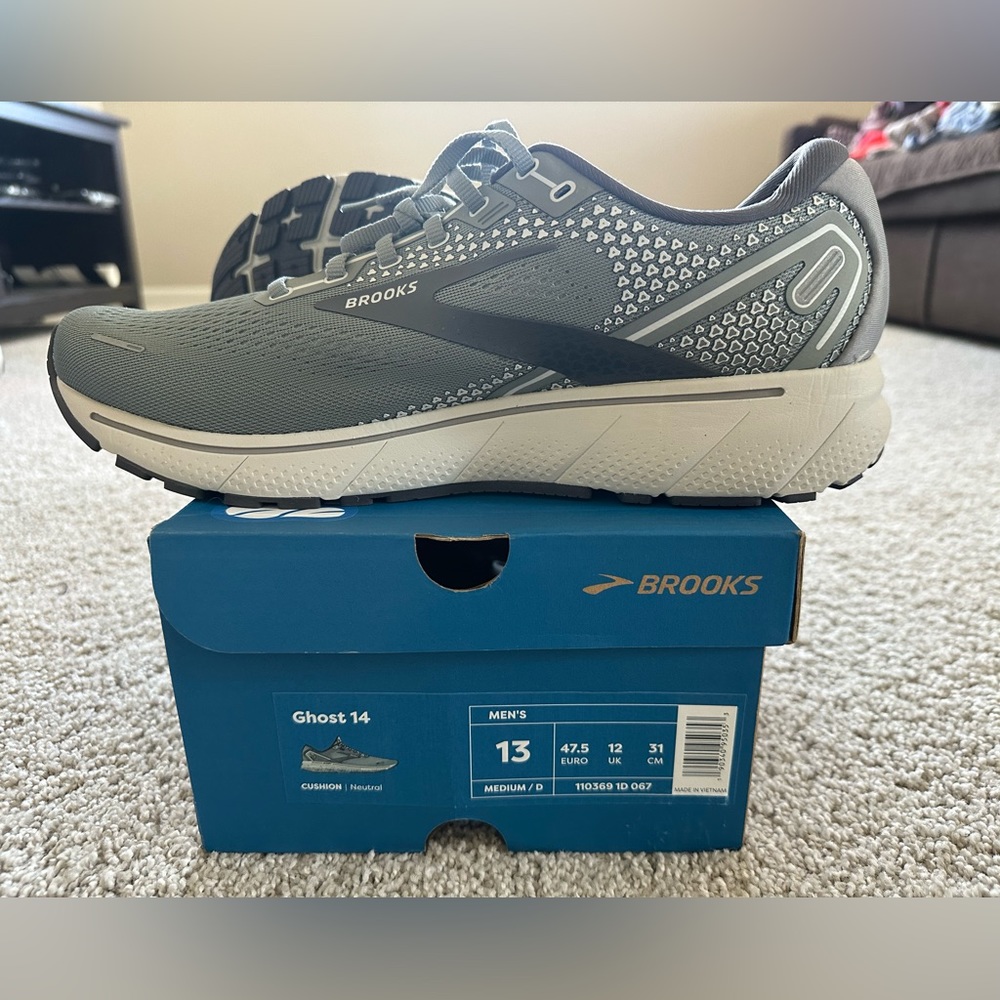 Brooks Ghost 14 Men’s Size 13 Shoes - New!